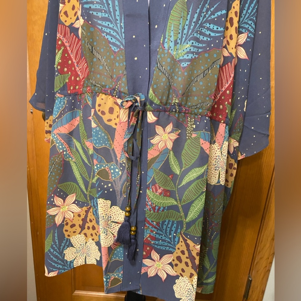 NWT Plus Size  DR2 Daniel Rain Floral Open Wrap - Picture 2 of 7
